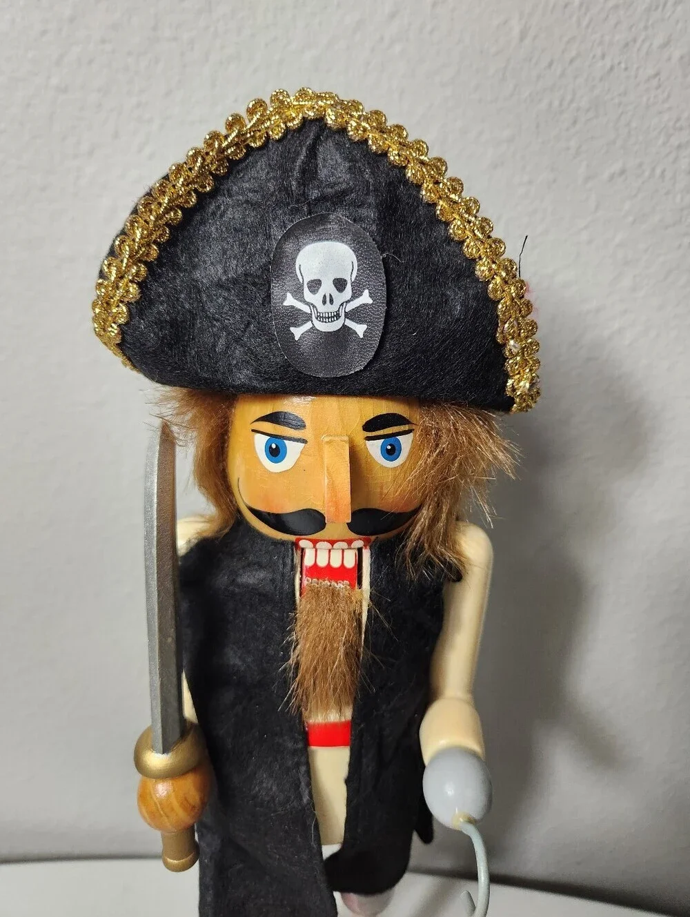 Target 2011 Wooden Handpainted Pirate Nutcracker 14
